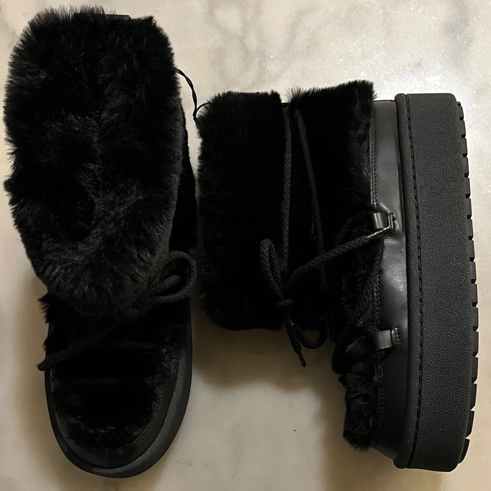 H&M Black Faux Fur Winter Boots - Picture 1 of 12